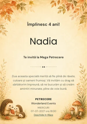 Invitație la ziua de naștere Familia de Arici pentru copii, cu trei arici de dimensiuni diferite.