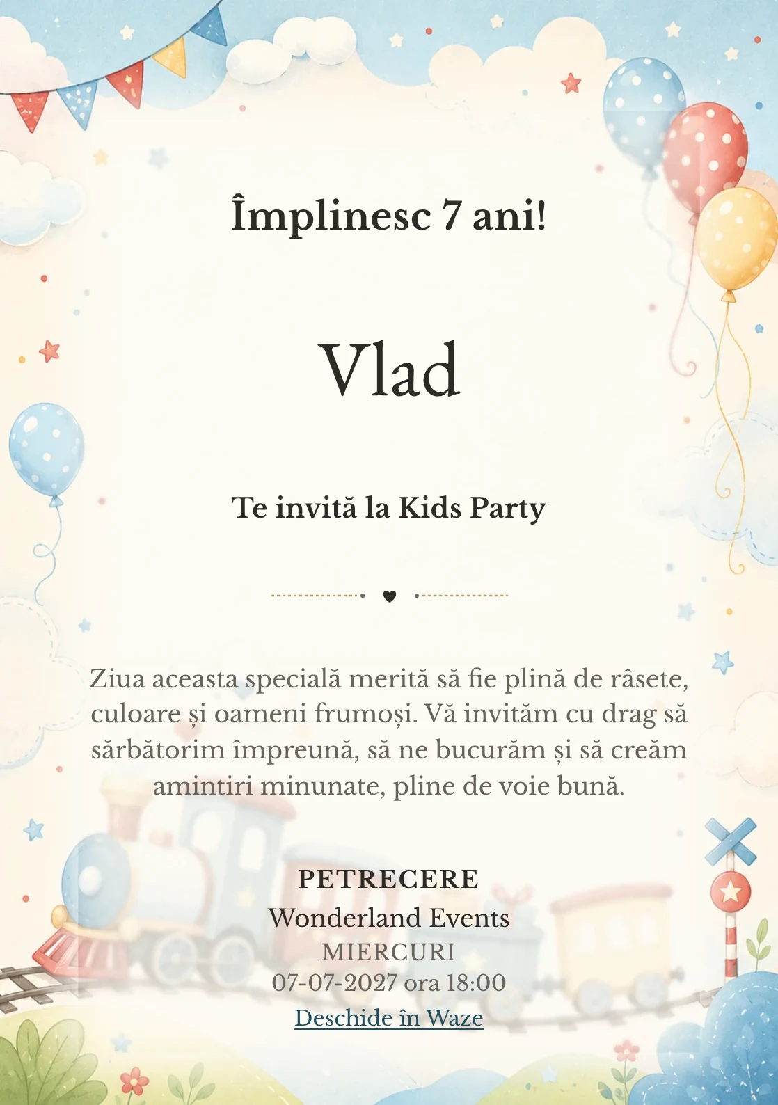 Modelul Trenuleț Vesel, invitație de zi de naștere pentru copii, prezintă un trenuleț pastel, nori și baloane.