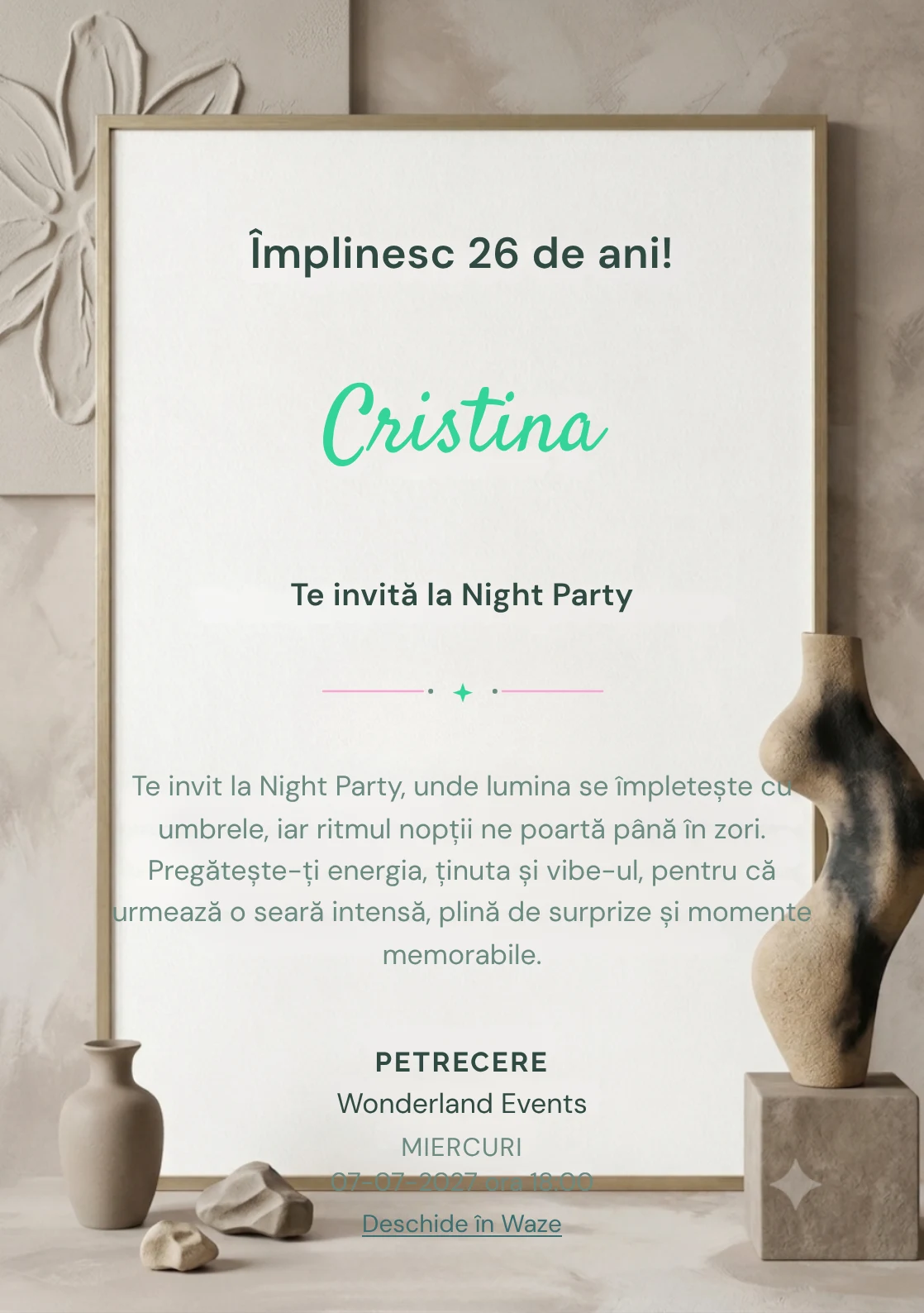 Atelier Minimal este un model de invitații digitale pentru o aniversare adultă, definit vizual de o sculptură abstractă asimetrică.
