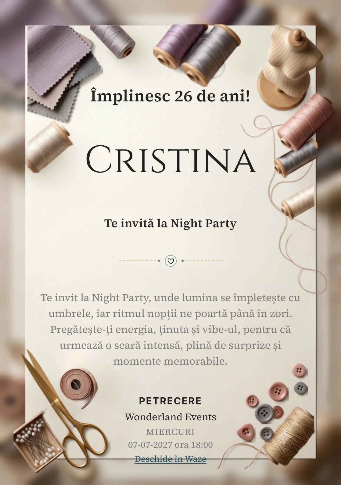 Atelierul de Croitorie este un model de invitații digitale de zi de naștere, definit vizual de un manechin abstract și fire colorate.