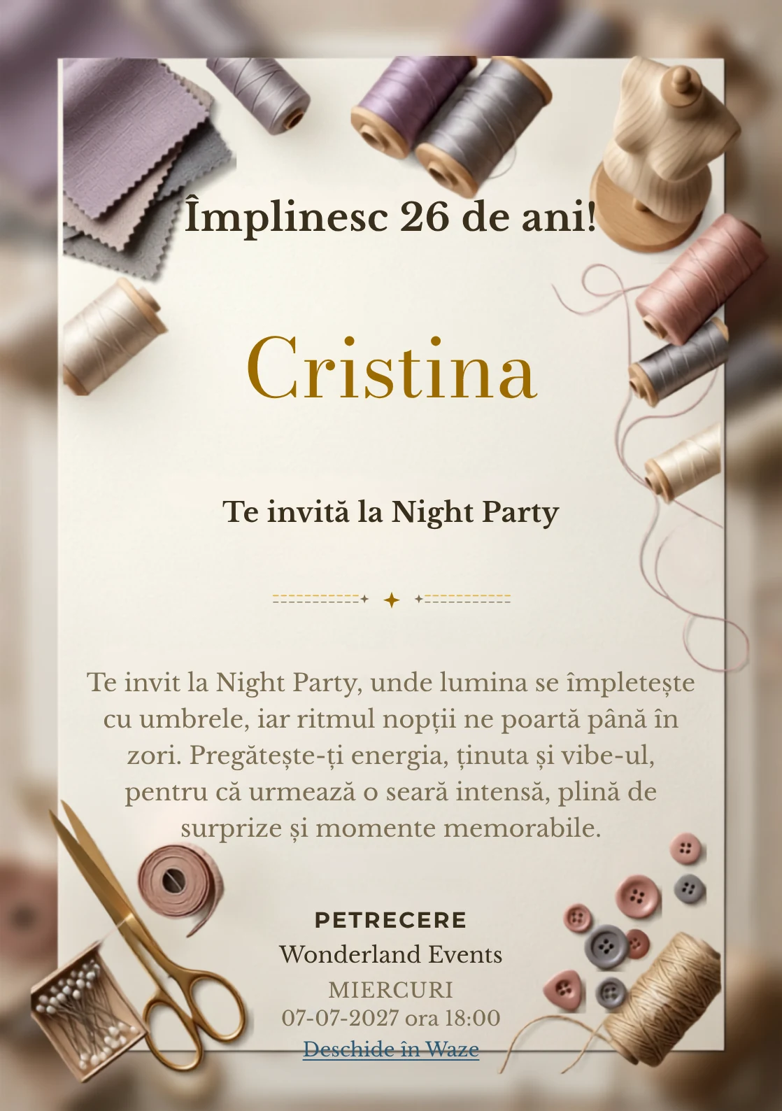 Atelierul de Croitorie este un model de invitații digitale de zi de naștere, definit vizual de un manechin abstract și fire colorate.