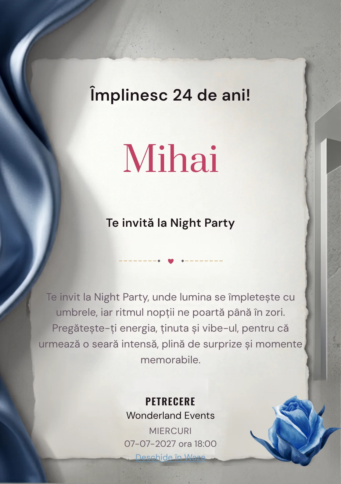 Modelul Satin de Safir, invitație digitală pentru ziua de naștere a adulților, pune în valoare o undă satinată albastră.